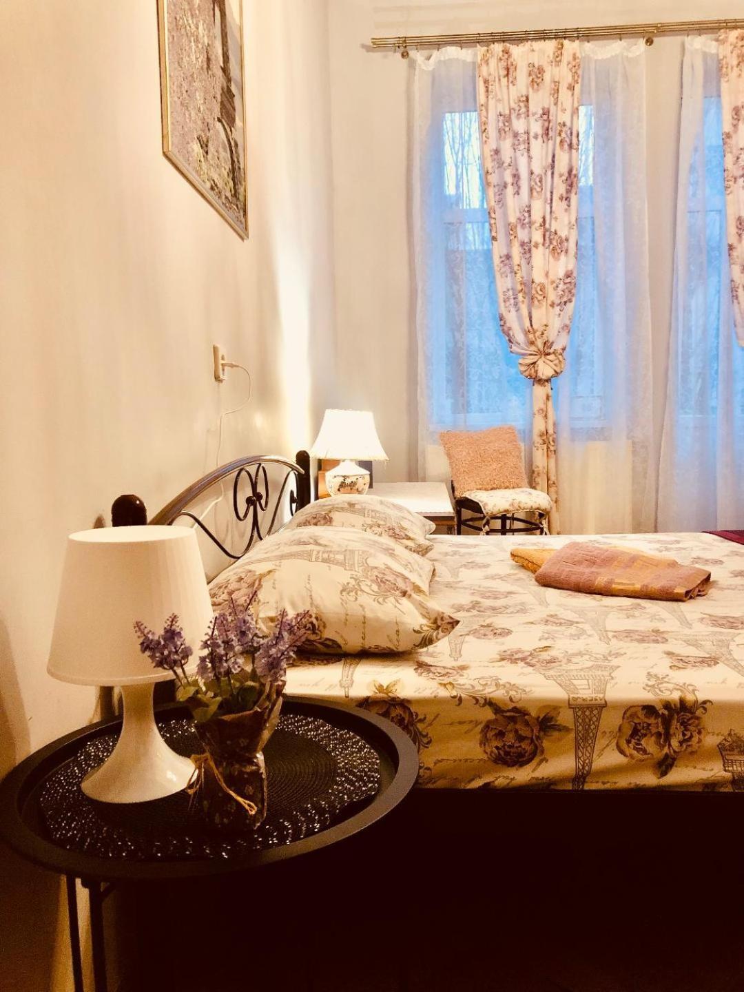 Vintage Apartment 2 Rooms With Balcony リヴィウ エクステリア 写真